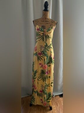 Forever 21 Yellow Tropical Floral Maxi Dress
